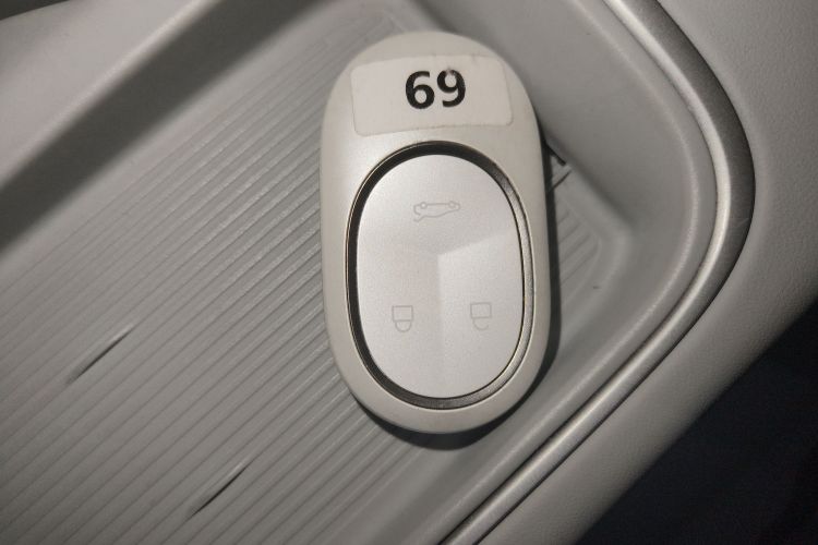 蔚来ES6 2023款 75kWh中控内饰11