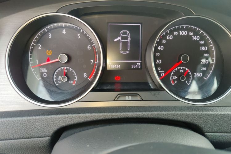 大众 高尔夫 2016款 230TSI 自动豪华型中控内饰15