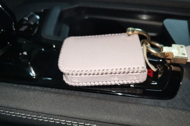 领克03 2025款 2.0TD DCT冠军版Pro中控内饰11