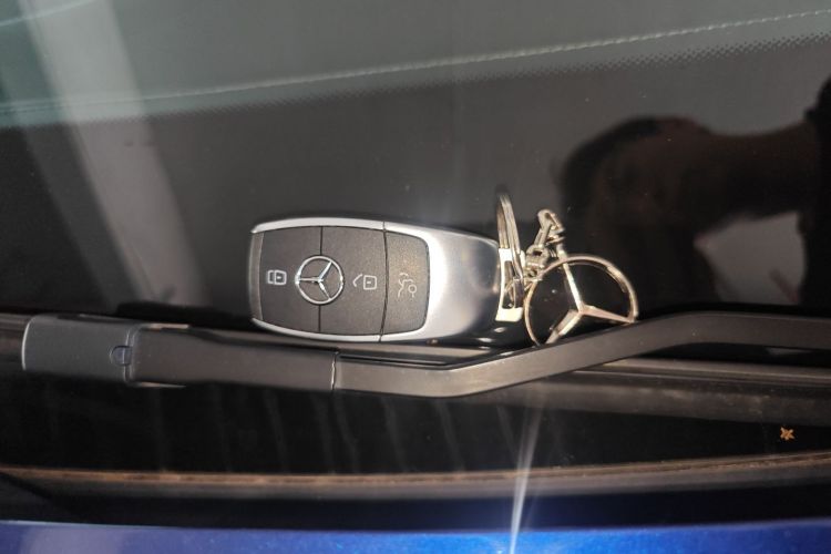 奔驰C级 2020款 改款 C 260 L 运动版中控内饰7001