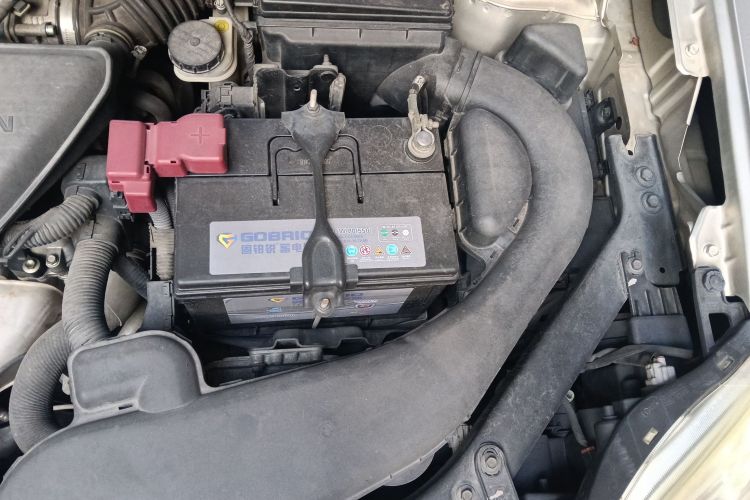 日产 奇骏 2012款 2.5L CVT豪华版 4WD局部细节9007