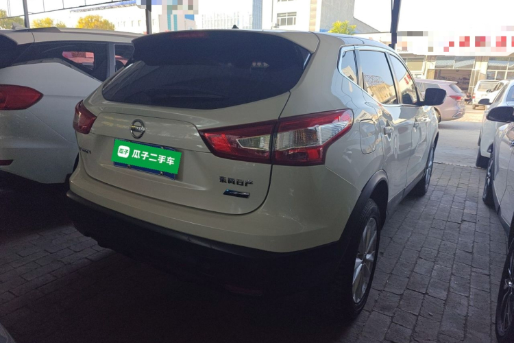 日产 逍客 2017款 2.0L CVT精英版 国V车身外观7