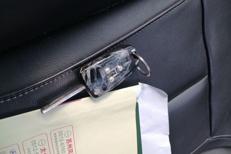 别克 英朗 2015款 18T 双离合豪华型中控内饰11