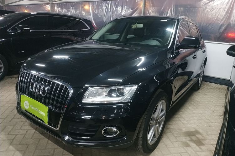 奥迪Q5 2016款 40 TFSI 进取型车身外观1