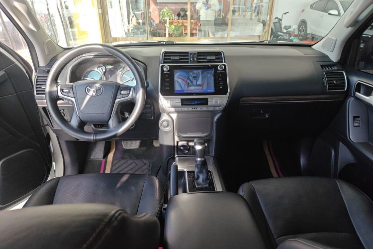 丰田 普拉多 2019款 3.5L 自动TX-L尊享版中控内饰12