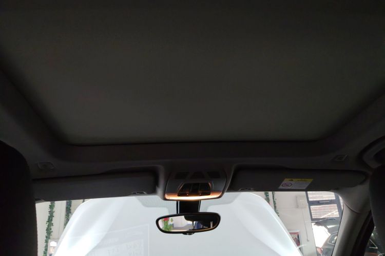 宝马X1 2019款 sDrive18Li 时尚型中控内饰22