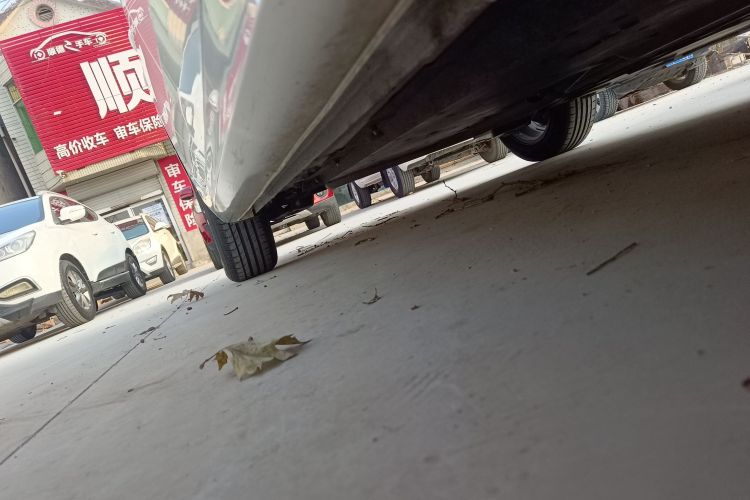 长安 逸动 2025款 PLUS 1.4T 双离合高能版局部细节9001