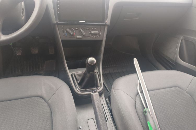 大众 桑塔纳 2015款 1.4L 手动风尚版局部细节18