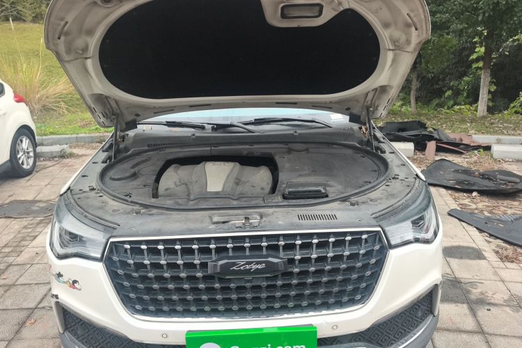 众泰T700 2017款 1.8T 双离合尊贵型局部细节24