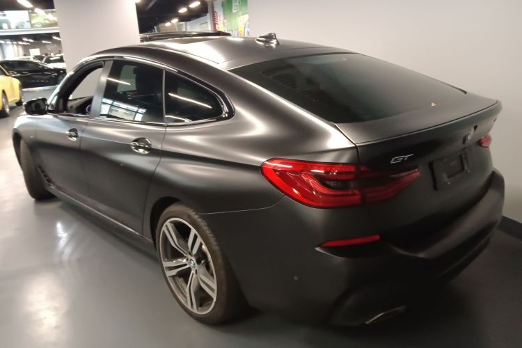 宝马6系GT 2021款 630i M运动套装车身外观7