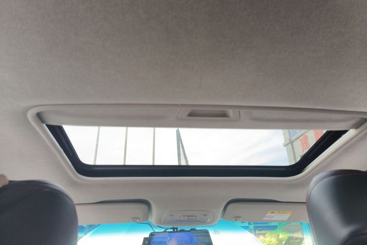 雪佛兰 科沃兹 2019款 320 自动欣享天窗版中控内饰22