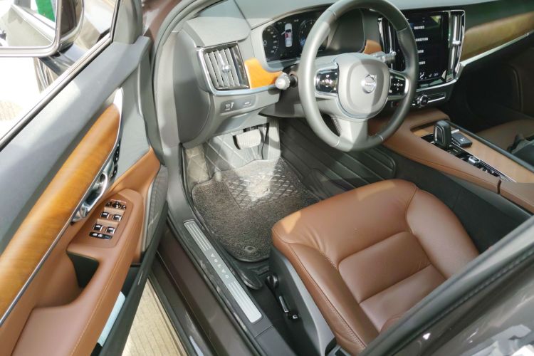 沃尔沃S90 2021款 B5 智逸豪华版中控内饰7003