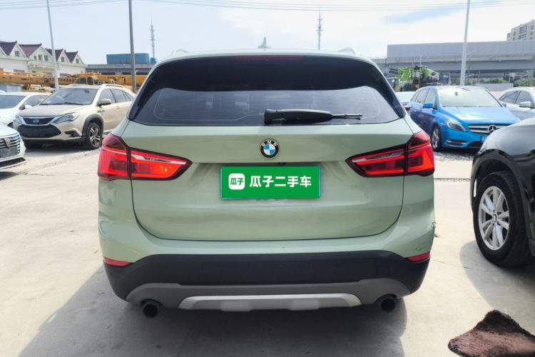宝马X1 2016款 sDrive20Li 豪华型车身外观6