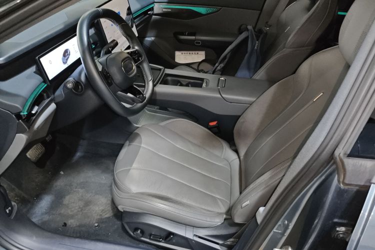 领克07 2024款 EM-P 126长续航 Ultra中控内饰19