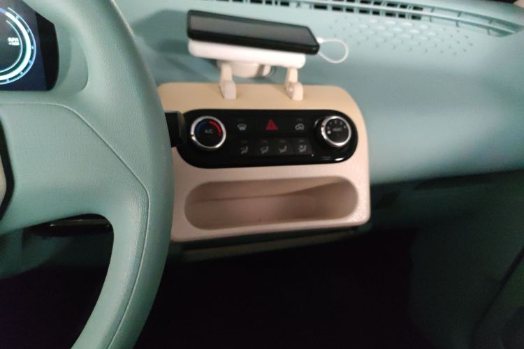 凌宝汽车 凌宝uni 2022款 微甜版中控内饰16