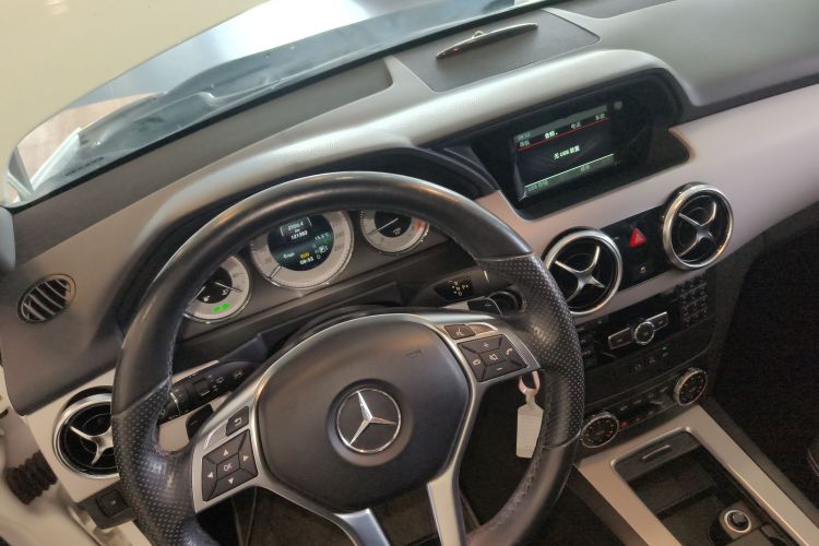 奔驰GLK级 2014款 GLK 200 标准型局部细节18