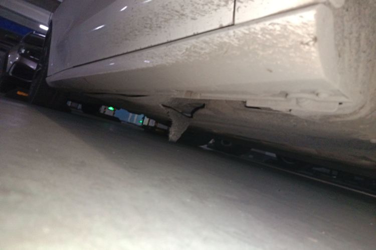 福特 福克斯 2020款 三厢 EcoBoost 180 自动ST Line局部细节9001