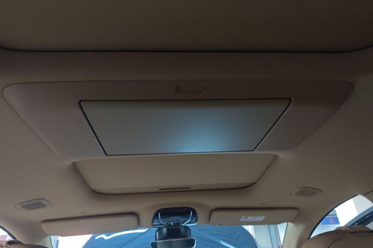 岚图汽车 岚图梦想家 2025款 PHEV 四驱尊贵鲲鹏版中控内饰22