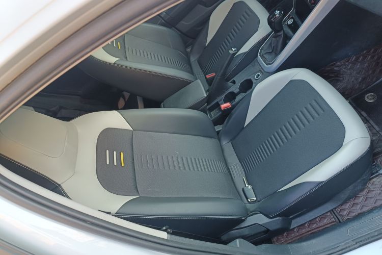 大众 Polo 2023款  Plus 1.5L 自动炫彩科技版局部细节41