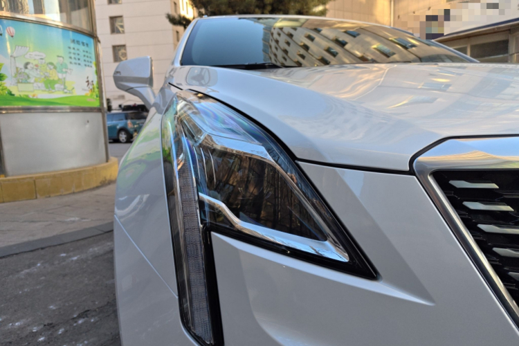 凯迪拉克XT5 2020款 改款 28T 四驱豪华型车身外观8