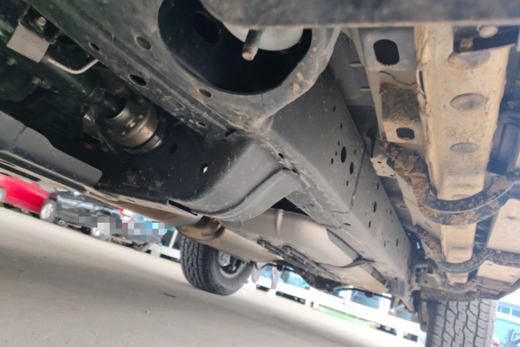 坦克300 2025款 2.0T 征服者局部细节9004