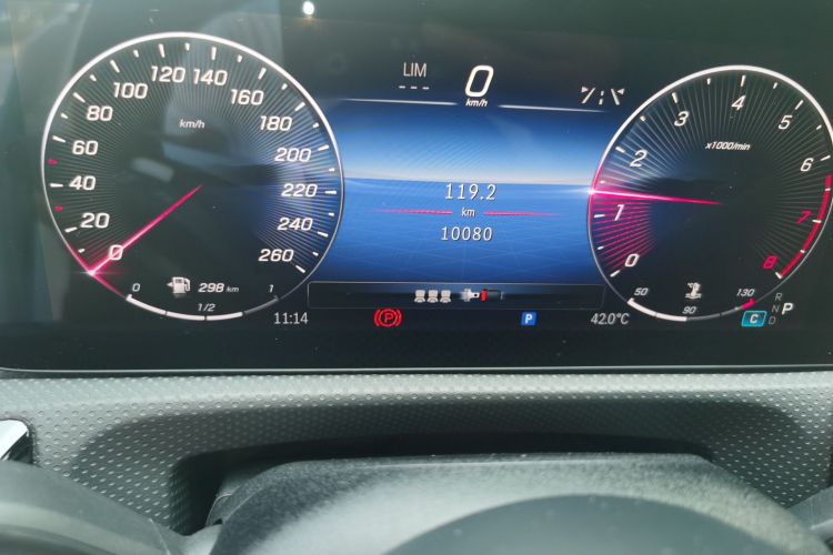 奔驰A级 2023款 A 200 L 时尚型中控内饰15