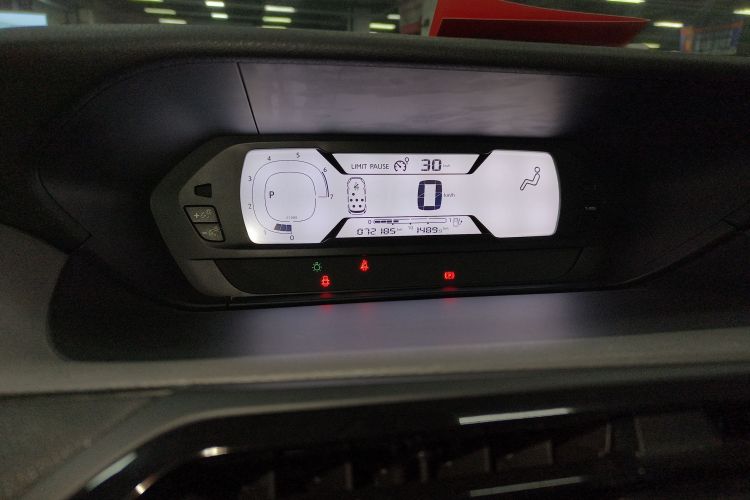 雪铁龙 C4 PICASSO 2015款 Grand 1.6T 时尚型 7座中控内饰14