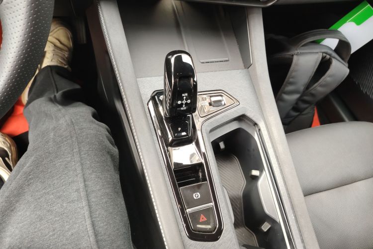 领克03 2025款 1.5TD DCT冠军版Pro局部细节18