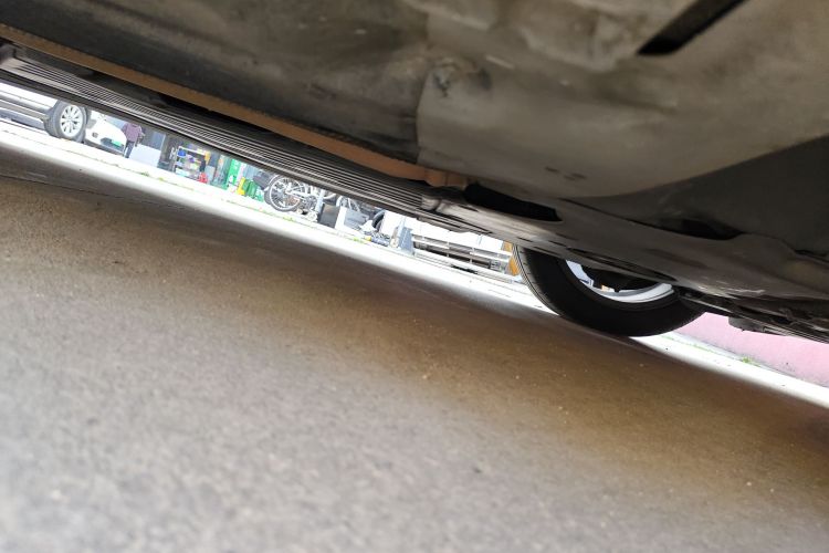 宝马5系 2020款 525Li M运动套装局部细节9001