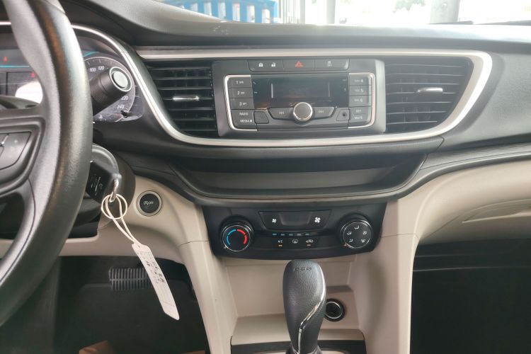 别克 英朗 2018款 15T 双离合进取型 国V中控内饰16