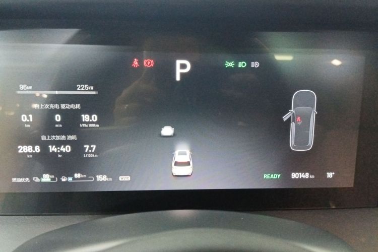 理想汽车 理想ONE 2020款 增程6座版局部细节14