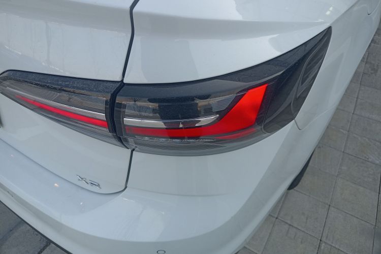 大众 朗逸 2023款 新锐 1.5L 自动新逸版车身外观9