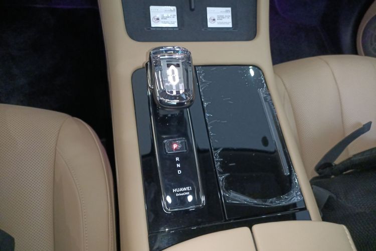 鸿蒙智行 问界M7 2022款 1.5T 四驱旗舰版局部细节18