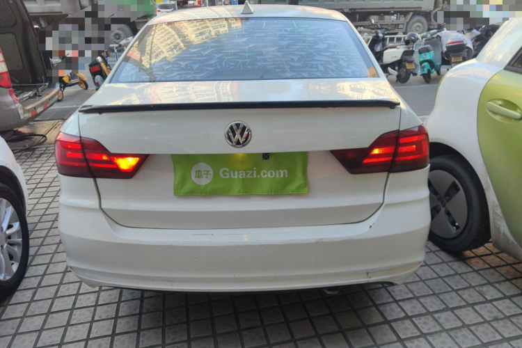 大众 桑塔纳 2016款 1.4L 手动风尚版车身外观6