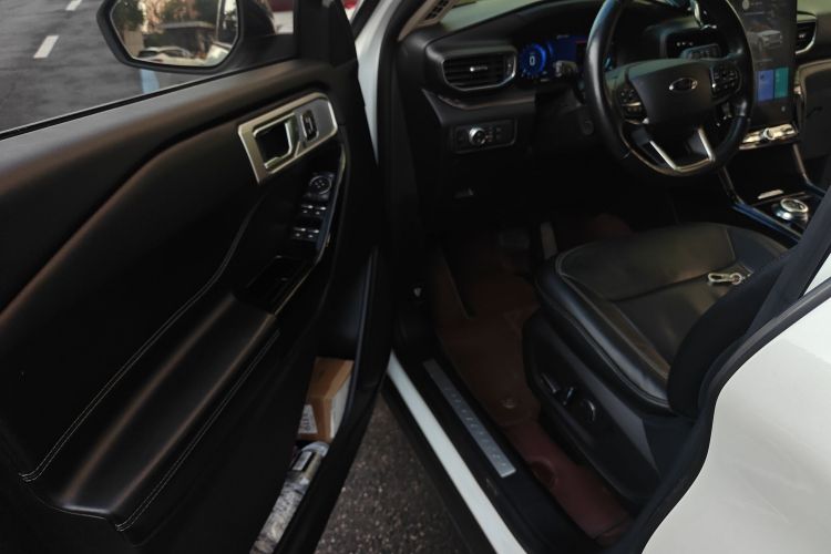 福特 探险者 2020款 EcoBoost 285 四驱钛金版 7座中控内饰20