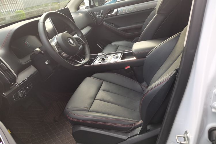 比亚迪 唐新能源 2019款 DM 2.0T 全时四驱智联创享型 7座 国VI局部细节19