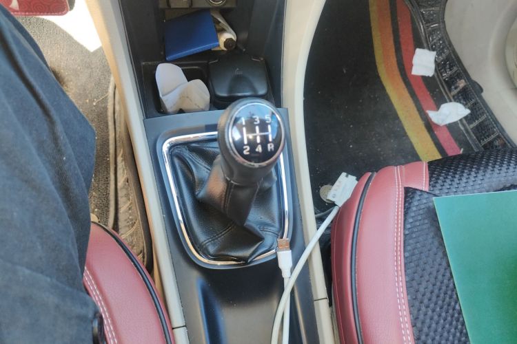 铃木 启悦 2015款 1.6L 手动舒享型中控内饰18