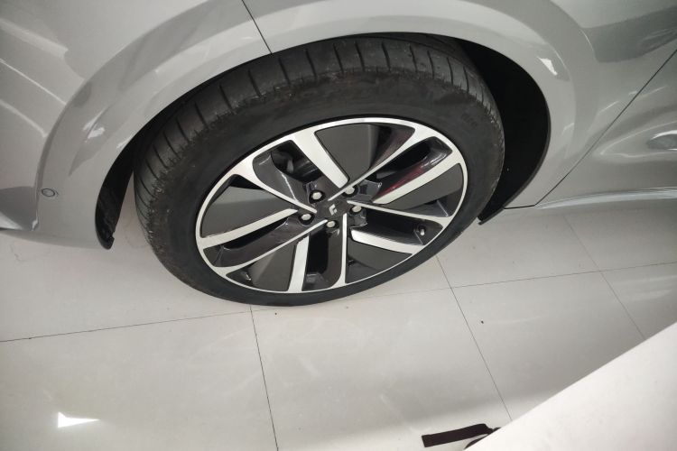 理想汽车 理想L6 2024款 Max车身外观6007