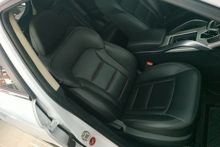 吉利汽车 博越 2020款 1.8TD DCT两驱智联型4G互联版中控内饰41