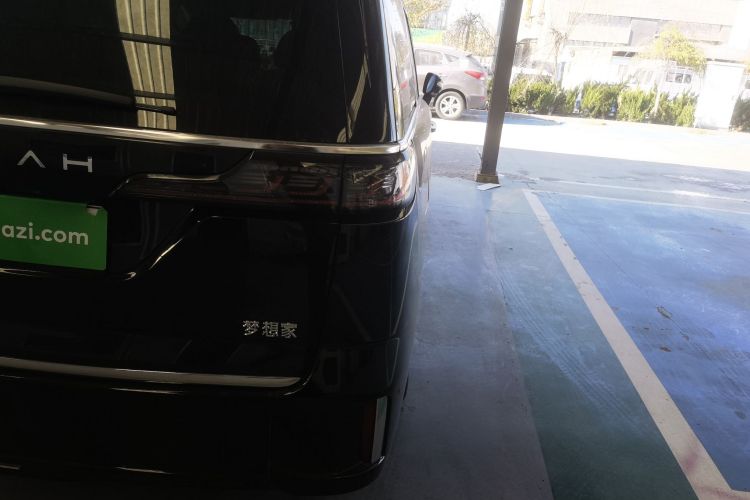 岚图汽车 岚图梦想家 2025款 PHEV 四驱旗舰乾崑版车身外观6006