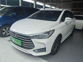 比亚迪 宋MAX 2018款 1.5T 自动智联豪华型 6座