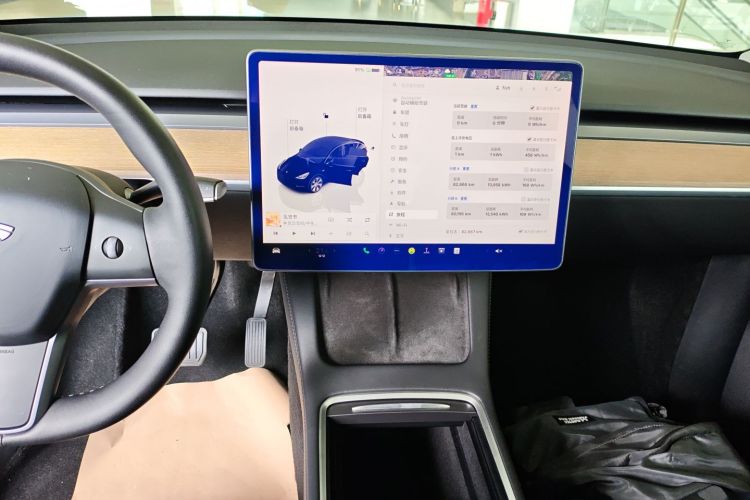 特斯拉 Model Y 2022款 后轮驱动版中控内饰16