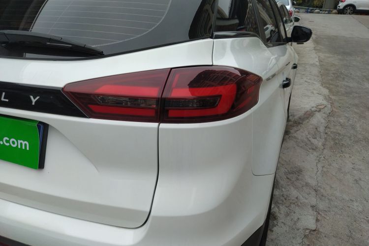 吉利汽车 博越 2021款 百万款 1.8TD DCT两驱舒适型车身外观9