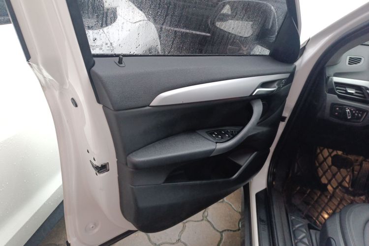 宝马X1 2016款 sDrive18Li 时尚型中控内饰47