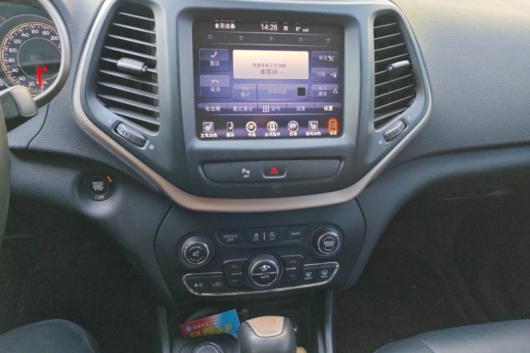 Jeep 自由光 2016款 2.4L 75周年致敬版中控内饰16