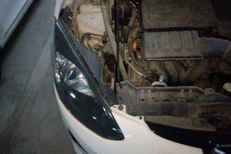 马自达2 2012款 两厢炫动 1.5L 自动超值版局部细节9006