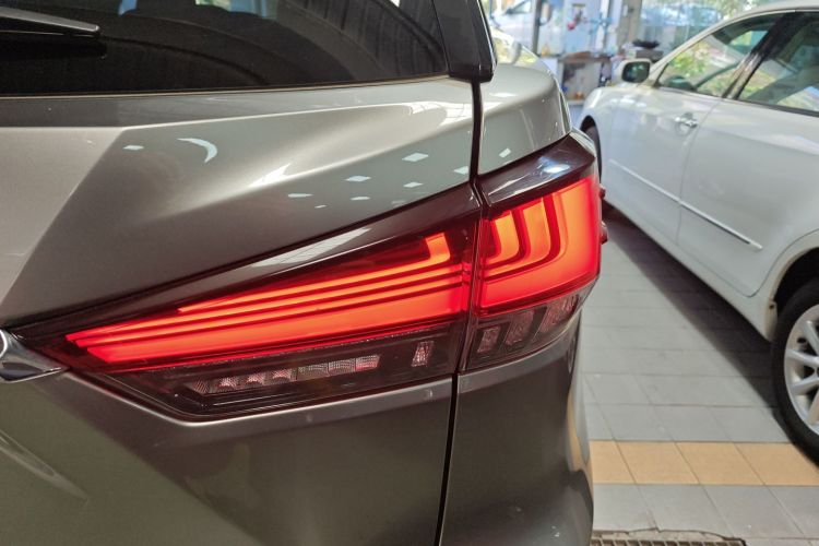 雷克萨斯RX 2020款 改款 450hL 四驱典雅版7座车身外观6006