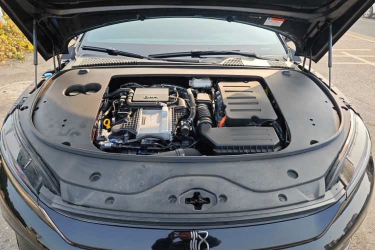 比亚迪 汉 2025款 DM-i 125KM精英型机舱底盘24