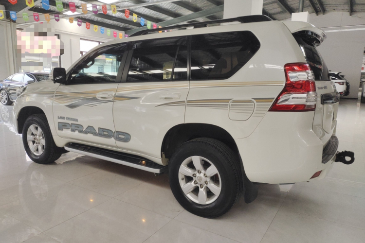 丰田 普拉多 2016款 3.5L 自动TX-L车身外观4