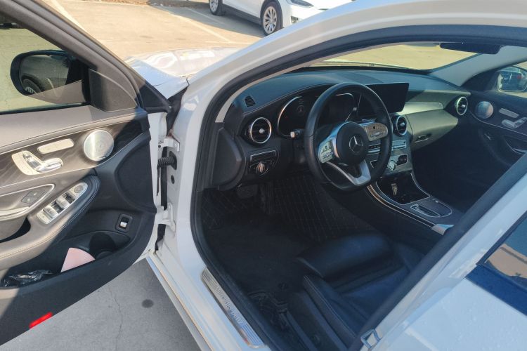 奔驰C级 2020款 改款 C 260 L 运动版中控内饰20